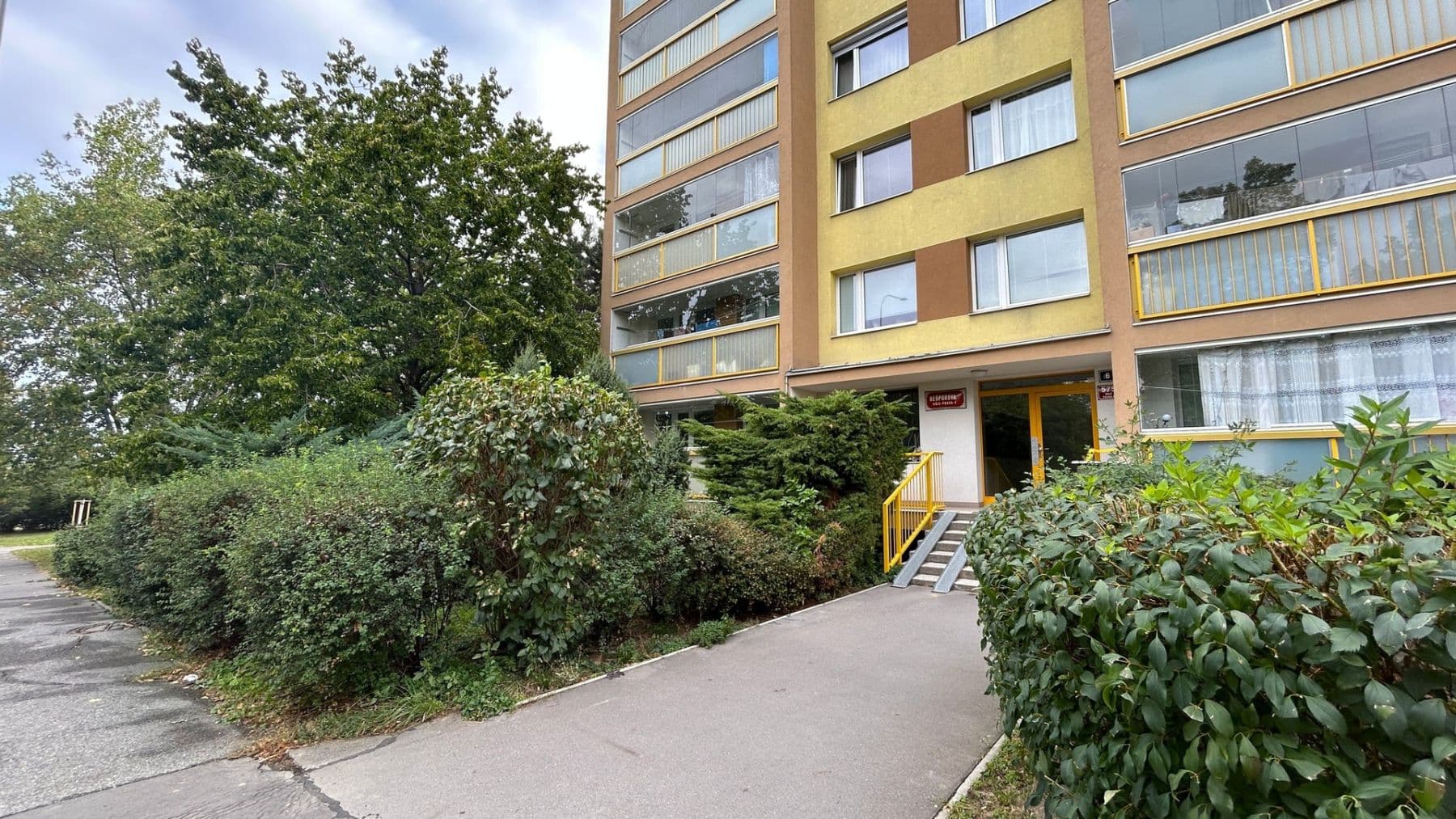 Prenájom bytu 3-izbový 57 m², Nešporova, Praha, Praha Prenájom bytu 3-izbový 57 m², Nešporova, Praha, Praha