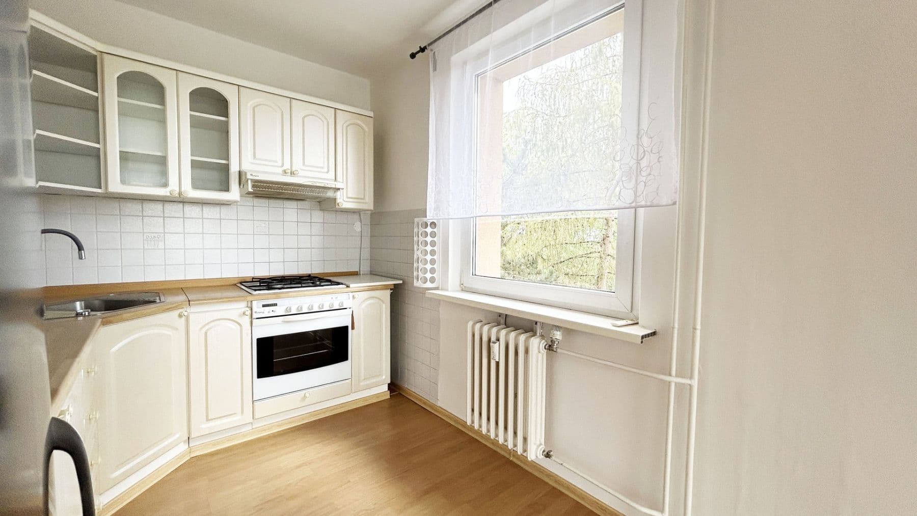 Prenájom bytu 3-izbový 57 m², Nešporova, Praha, Praha Prenájom bytu 3-izbový 57 m², Nešporova, Praha, Praha