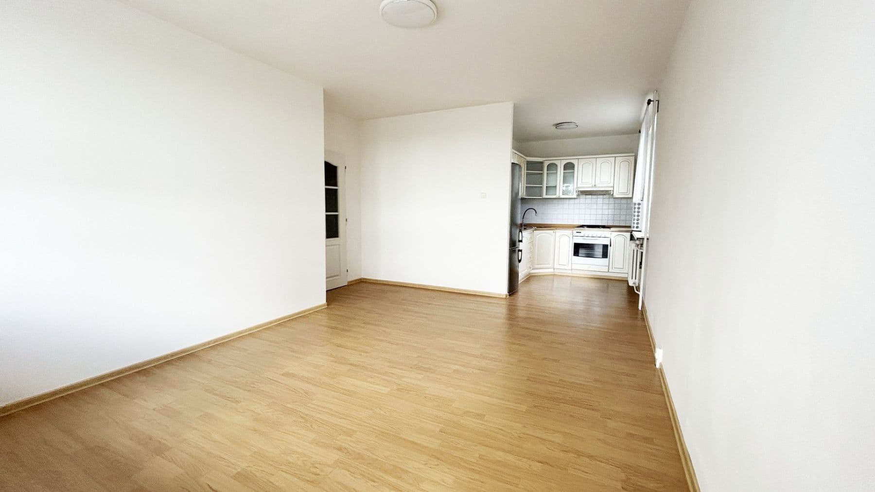 Prenájom bytu 3-izbový 57 m², Nešporova, Praha, Praha Prenájom bytu 3-izbový 57 m², Nešporova, Praha, Praha