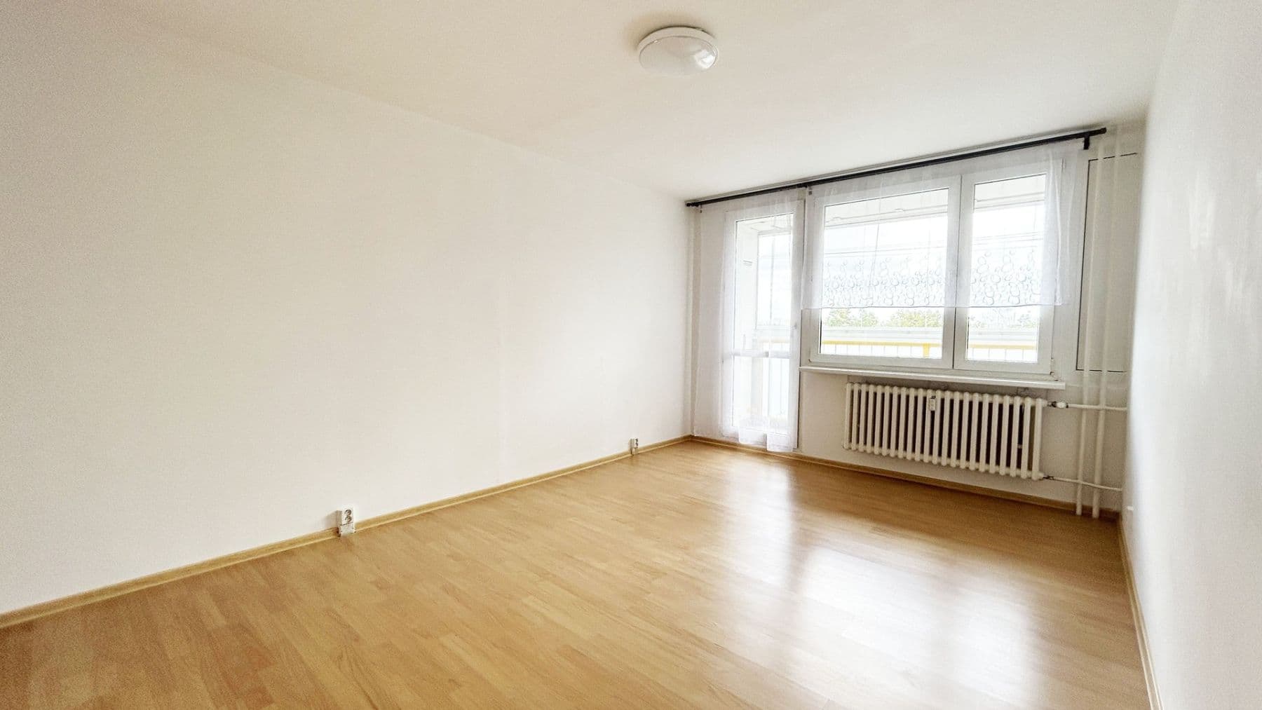 Prenájom bytu 3-izbový 57 m², Nešporova, Praha, Praha Prenájom bytu 3-izbový 57 m², Nešporova, Praha, Praha