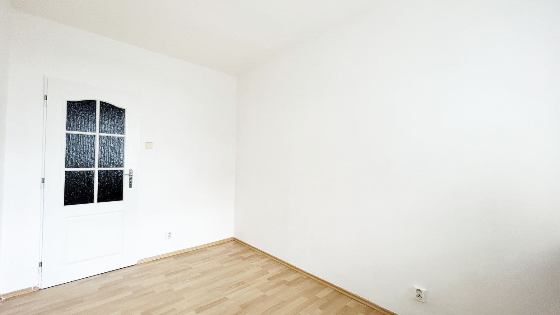 Prenájom bytu 3-izbový 57 m², Nešporova, Praha, Praha Prenájom bytu 3-izbový 57 m², Nešporova, Praha, Praha