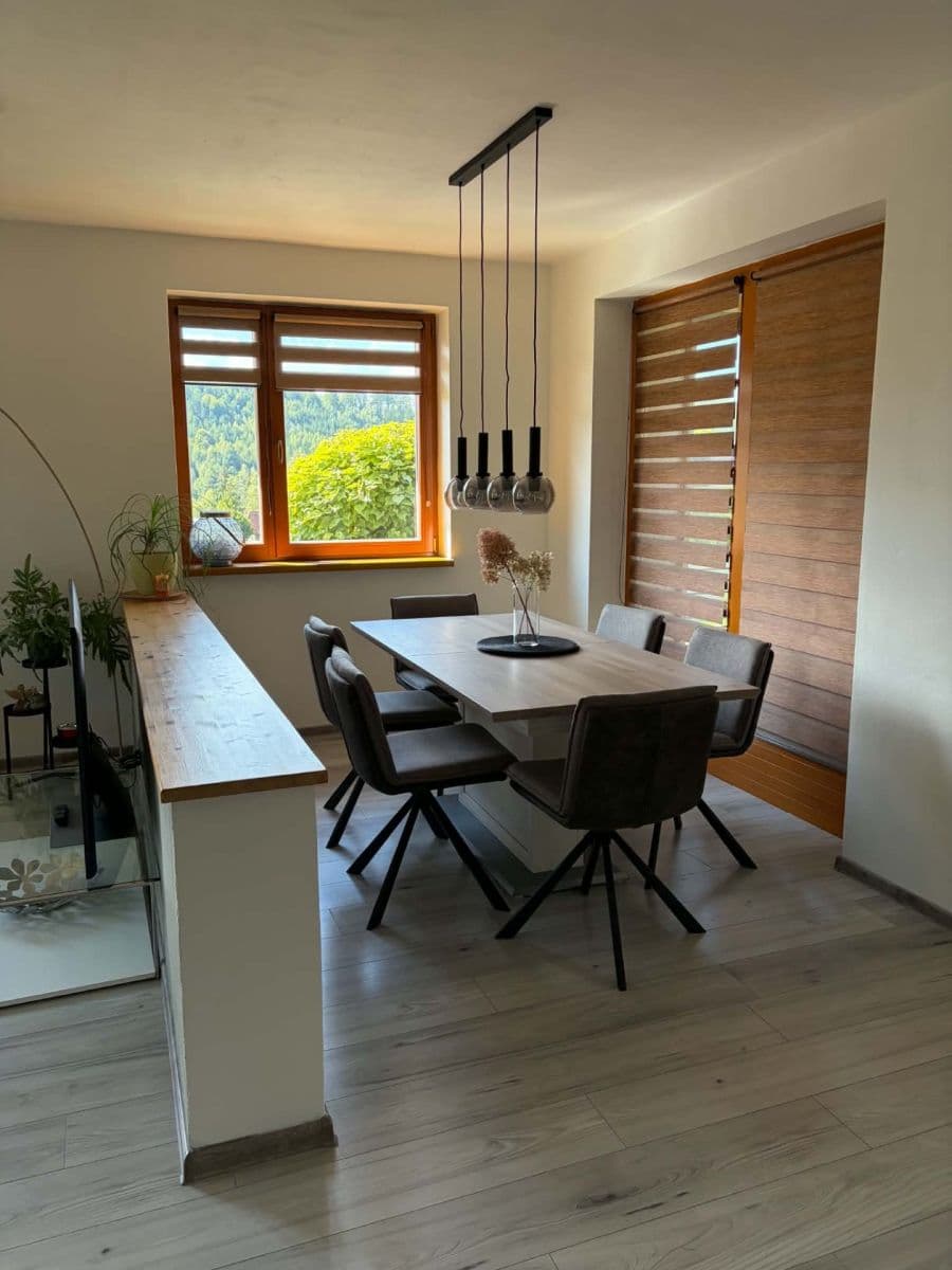 Predaj domu 237 m², pozemok 1.202 m², Dolní Bečva, Zlínský kraj Predaj domu 237 m², pozemok 1.202 m², Dolní Bečva, Zlínský kraj