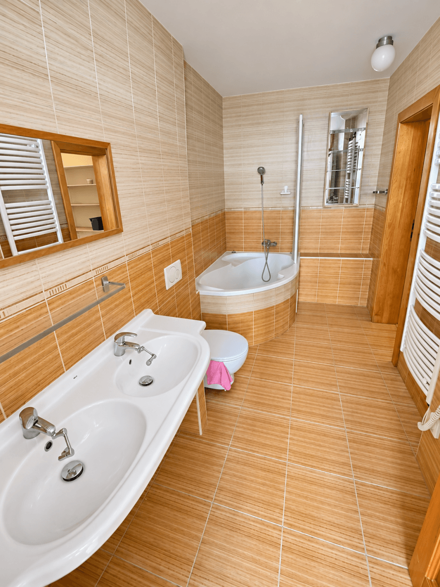 Prenájom bytu 5-izbový 152 m², Vltavská, Praha, Praha Prenájom bytu 5-izbový 152 m², Vltavská, Praha, Praha