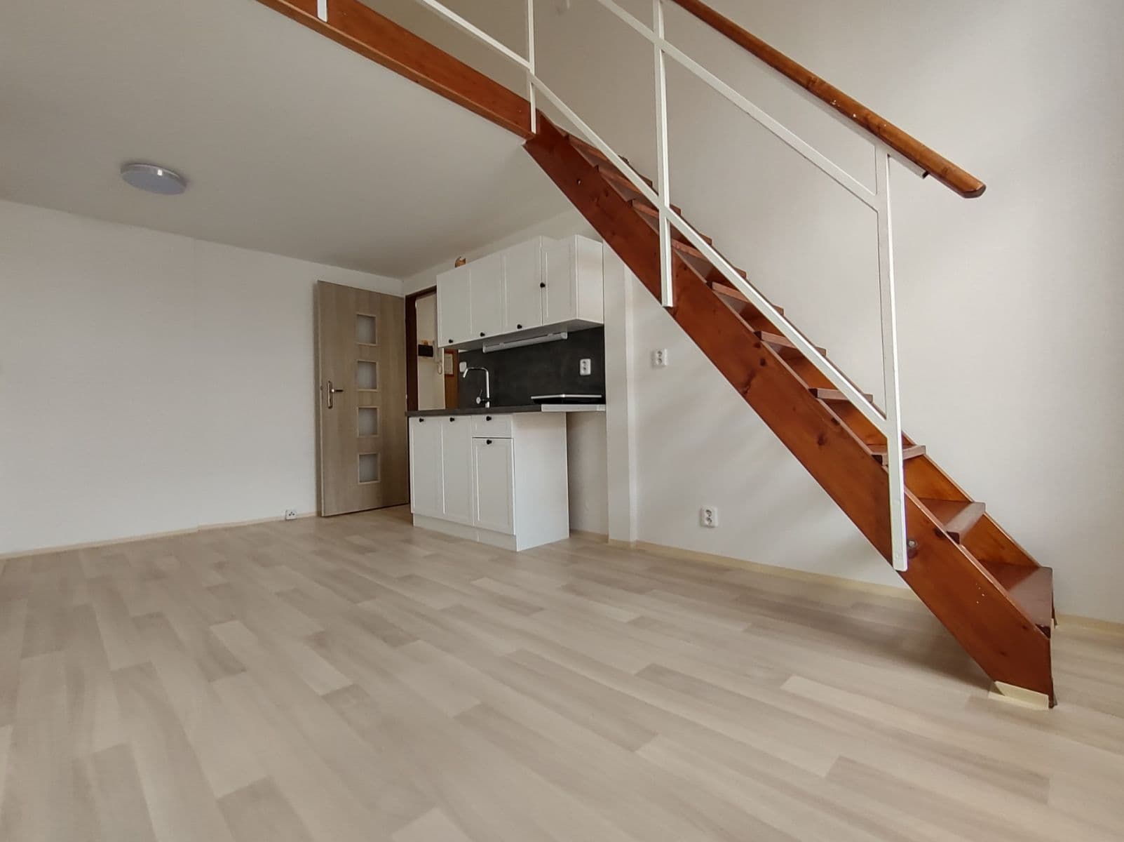 Prenájom bytu 1-izbový 35 m², Masarykova, Litoměřice, Ústecký kraj Prenájom bytu 1-izbový 35 m², Masarykova, Litoměřice, Ústecký kraj