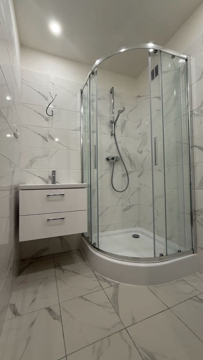 Predaj bytu 3-izbový 66 m², Cvikovská, Praha, Praha Predaj bytu 3-izbový 66 m², Cvikovská, Praha, Praha