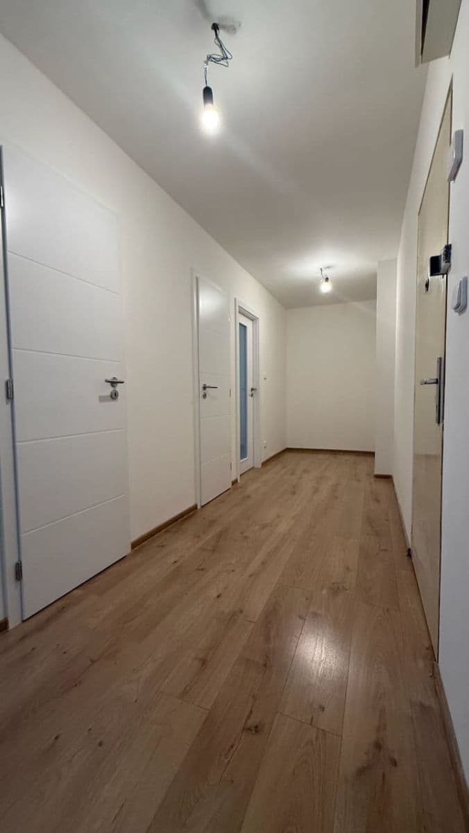 Predaj bytu 3-izbový 66 m², Cvikovská, Praha, Praha Predaj bytu 3-izbový 66 m², Cvikovská, Praha, Praha