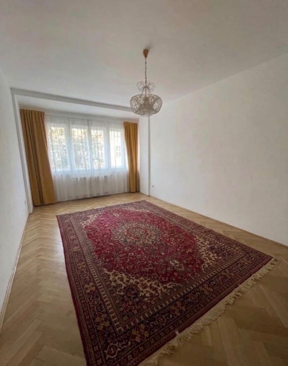Prenájom bytu 2-izbový 73 m², Baranova, Praha, Praha Prenájom bytu 2-izbový 73 m², Baranova, Praha, Praha
