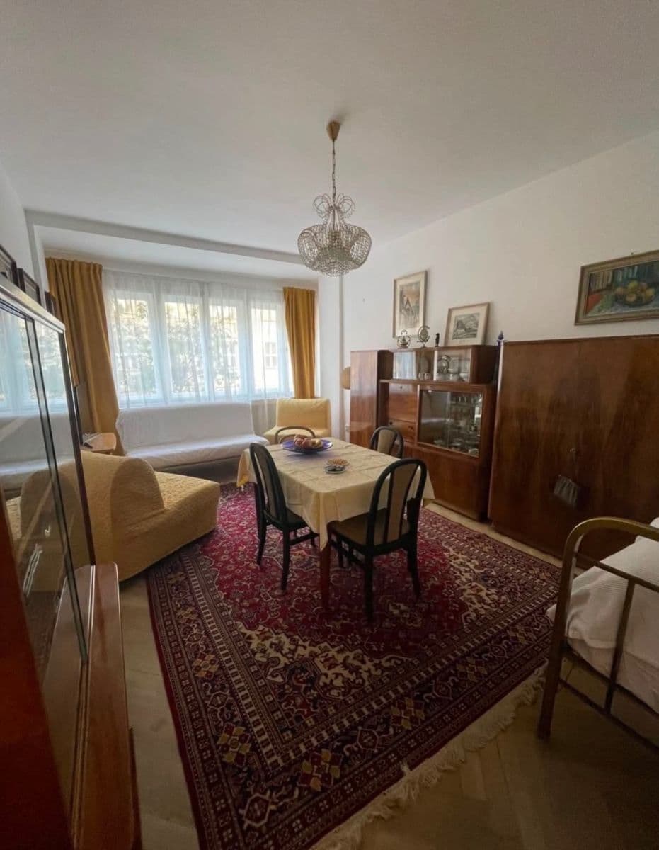 Prenájom bytu 2-izbový 73 m², Baranova, Praha, Praha Prenájom bytu 2-izbový 73 m², Baranova, Praha, Praha