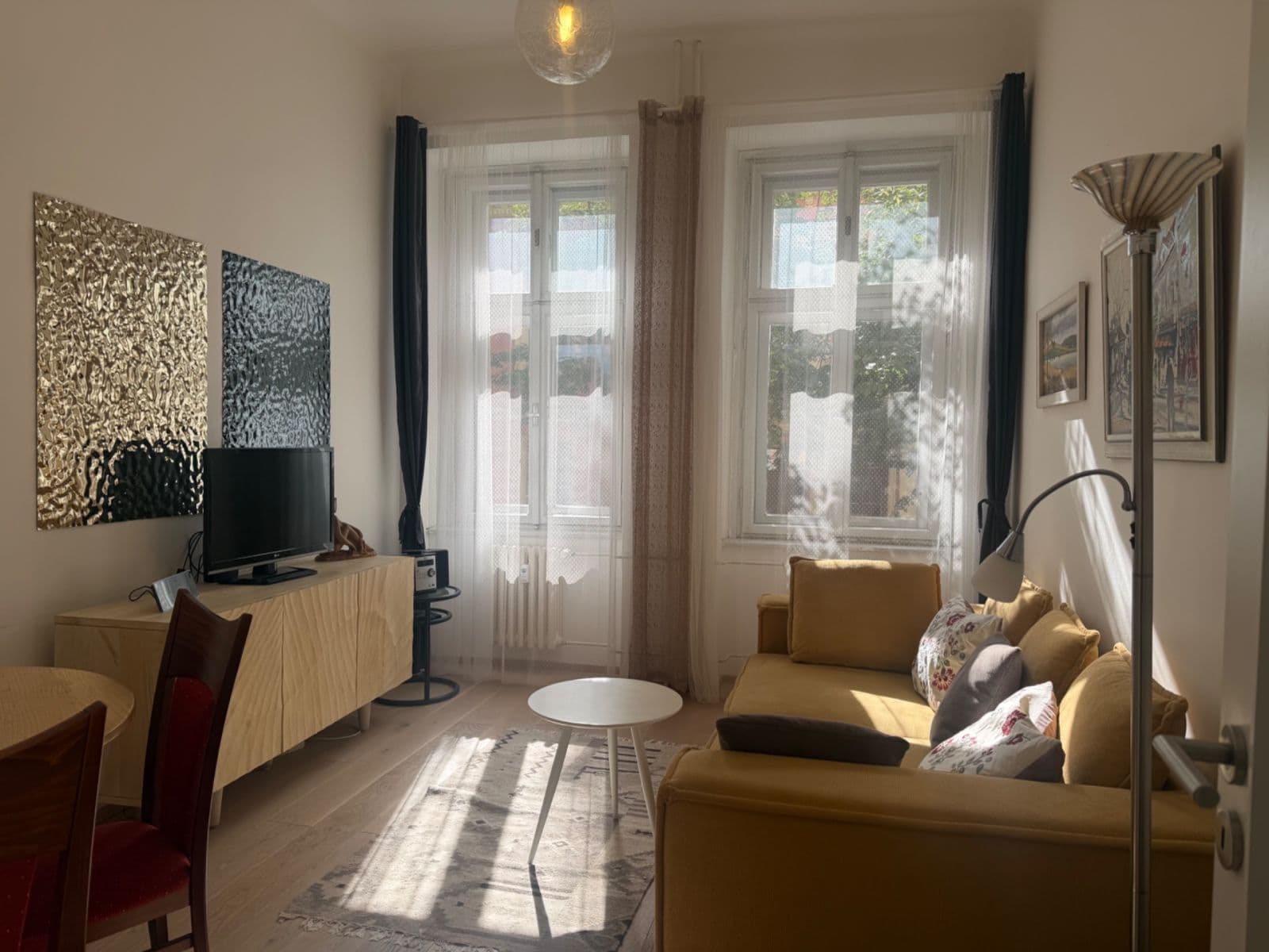 Prenájom bytu 2-izbový 35 m², Šafaříkova, Praha, Praha Prenájom bytu 2-izbový 35 m², Šafaříkova, Praha, Praha