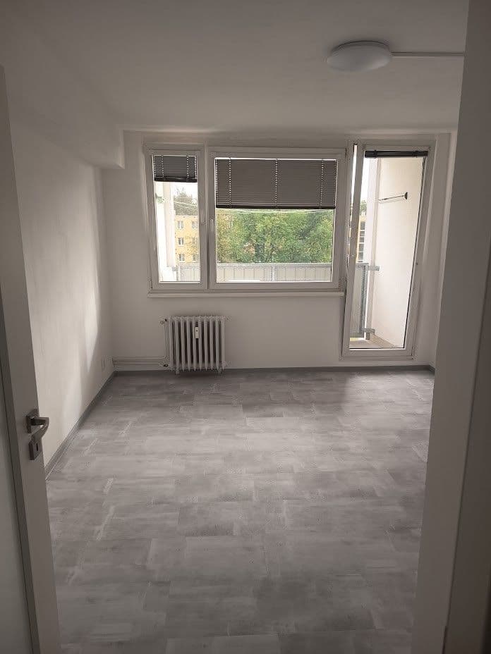 Prenájom bytu 2-izbový 56 m², Moskevská, Kladno, Středočeský kraj Prenájom bytu 2-izbový 56 m², Moskevská, Kladno, Středočeský kraj