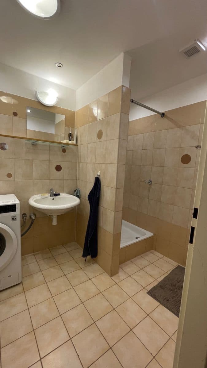 Predaj bytu 2-izbový 58 m², Řešovská, Praha, Praha Predaj bytu 2-izbový 58 m², Řešovská, Praha, Praha