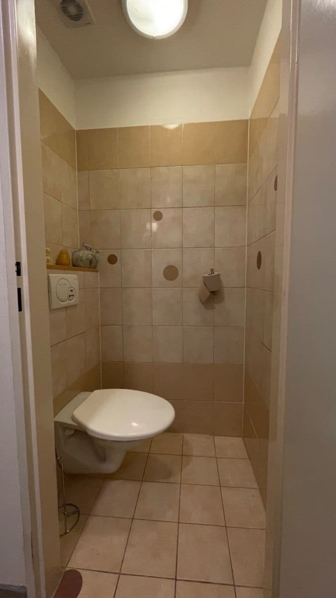 Predaj bytu 2-izbový 58 m², Řešovská, Praha, Praha Predaj bytu 2-izbový 58 m², Řešovská, Praha, Praha