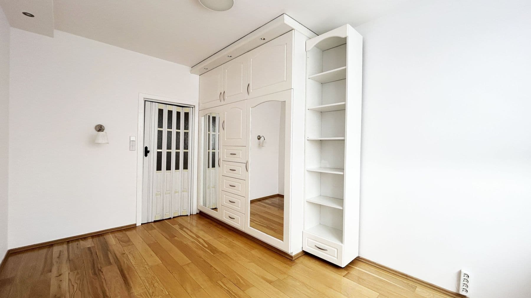 Prenájom bytu 3-izbový 69 m², Machatého, Praha, Praha Prenájom bytu 3-izbový 69 m², Machatého, Praha, Praha