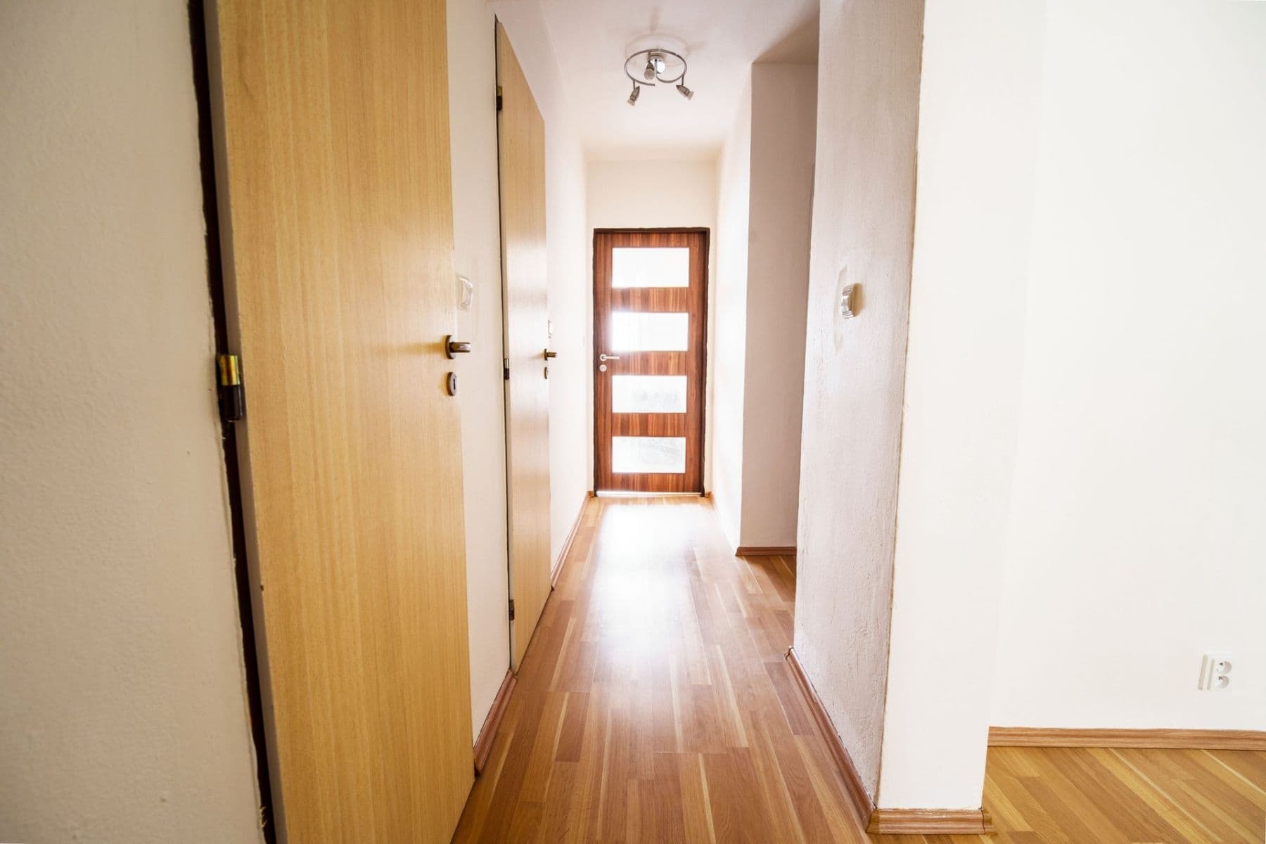 Prenájom bytu 3-izbový 68 m², Mírová, Milovice, Středočeský kraj Prenájom bytu 3-izbový 68 m², Mírová, Milovice, Středočeský kraj