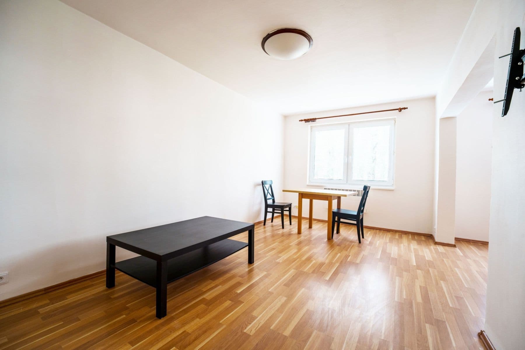 Prenájom bytu 3-izbový 68 m², Mírová, Milovice, Středočeský kraj Prenájom bytu 3-izbový 68 m², Mírová, Milovice, Středočeský kraj