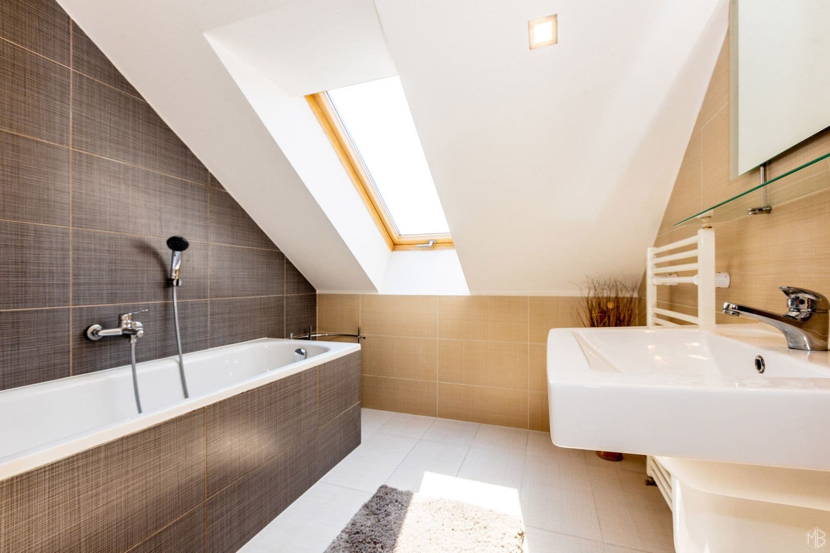 Prenájom bytu 2-izbový 57 m², Černokostelecká, Praha, Praha Prenájom bytu 2-izbový 57 m², Černokostelecká, Praha, Praha