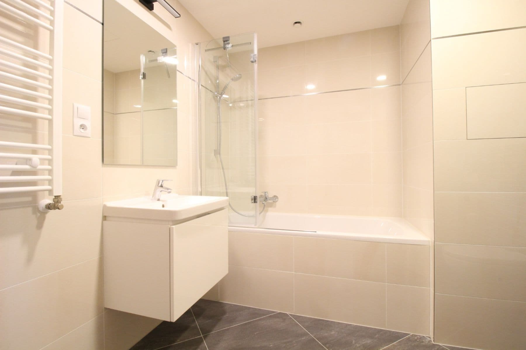 Prenájom bytu 2-izbový 55 m², Do zahrádek I, Praha, Praha Prenájom bytu 2-izbový 55 m², Do zahrádek I, Praha, Praha