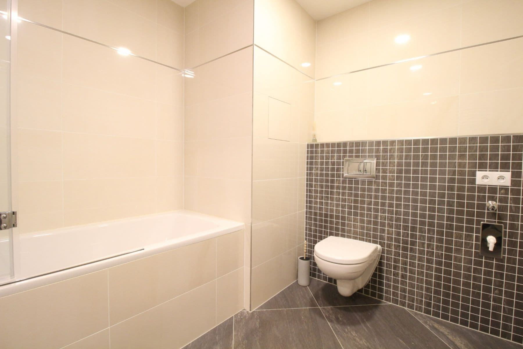 Prenájom bytu 2-izbový 55 m², Do zahrádek I, Praha, Praha Prenájom bytu 2-izbový 55 m², Do zahrádek I, Praha, Praha