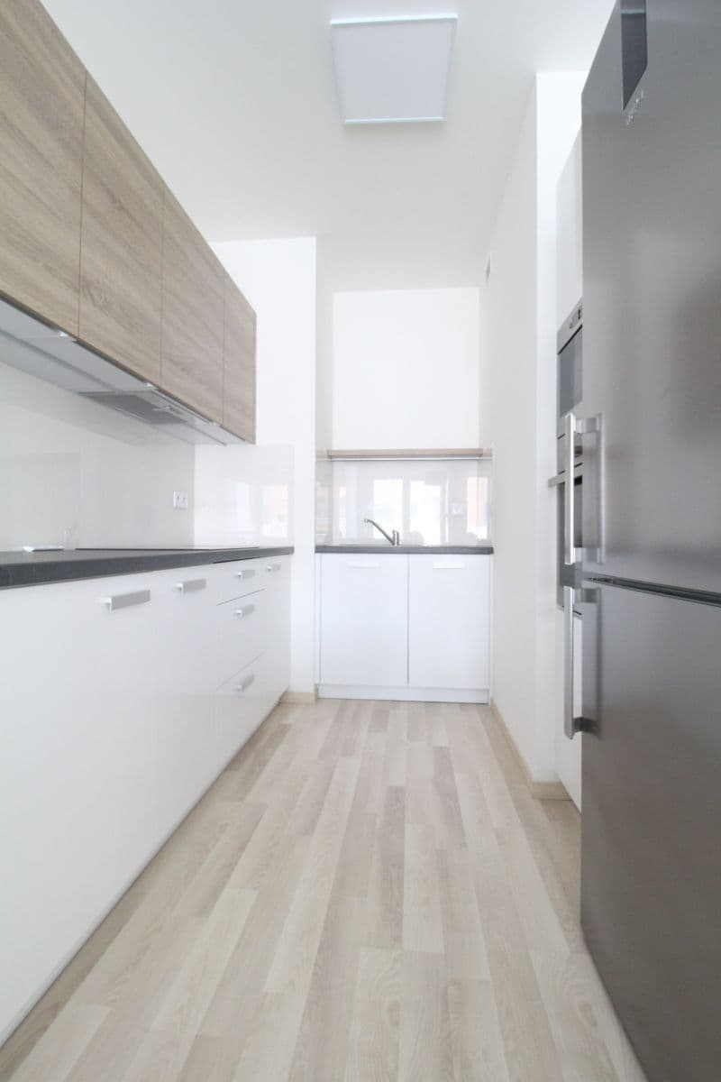 Prenájom bytu 2-izbový 55 m², Do zahrádek I, Praha, Praha Prenájom bytu 2-izbový 55 m², Do zahrádek I, Praha, Praha