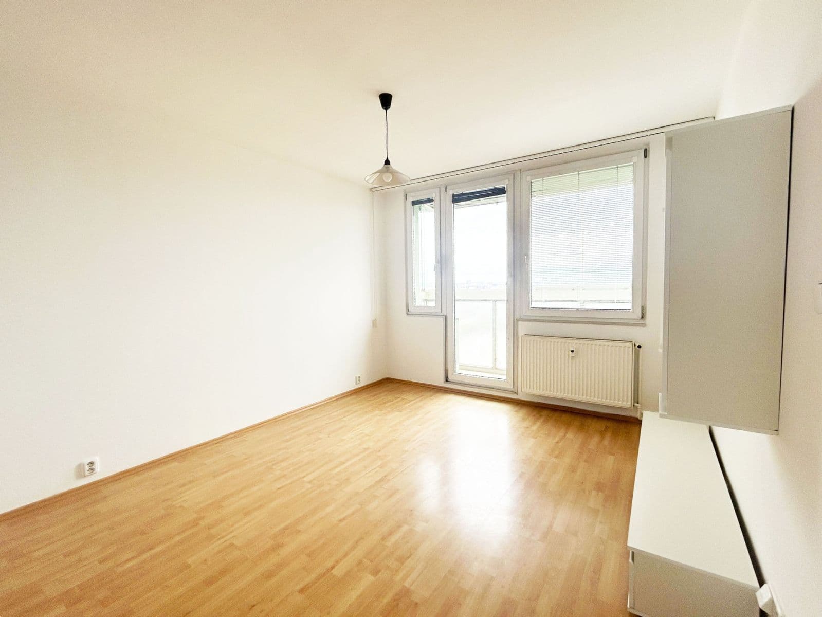 Prenájom bytu 2-izbový 33 m², Jabloňová, Praha, Praha Prenájom bytu 2-izbový 33 m², Jabloňová, Praha, Praha
