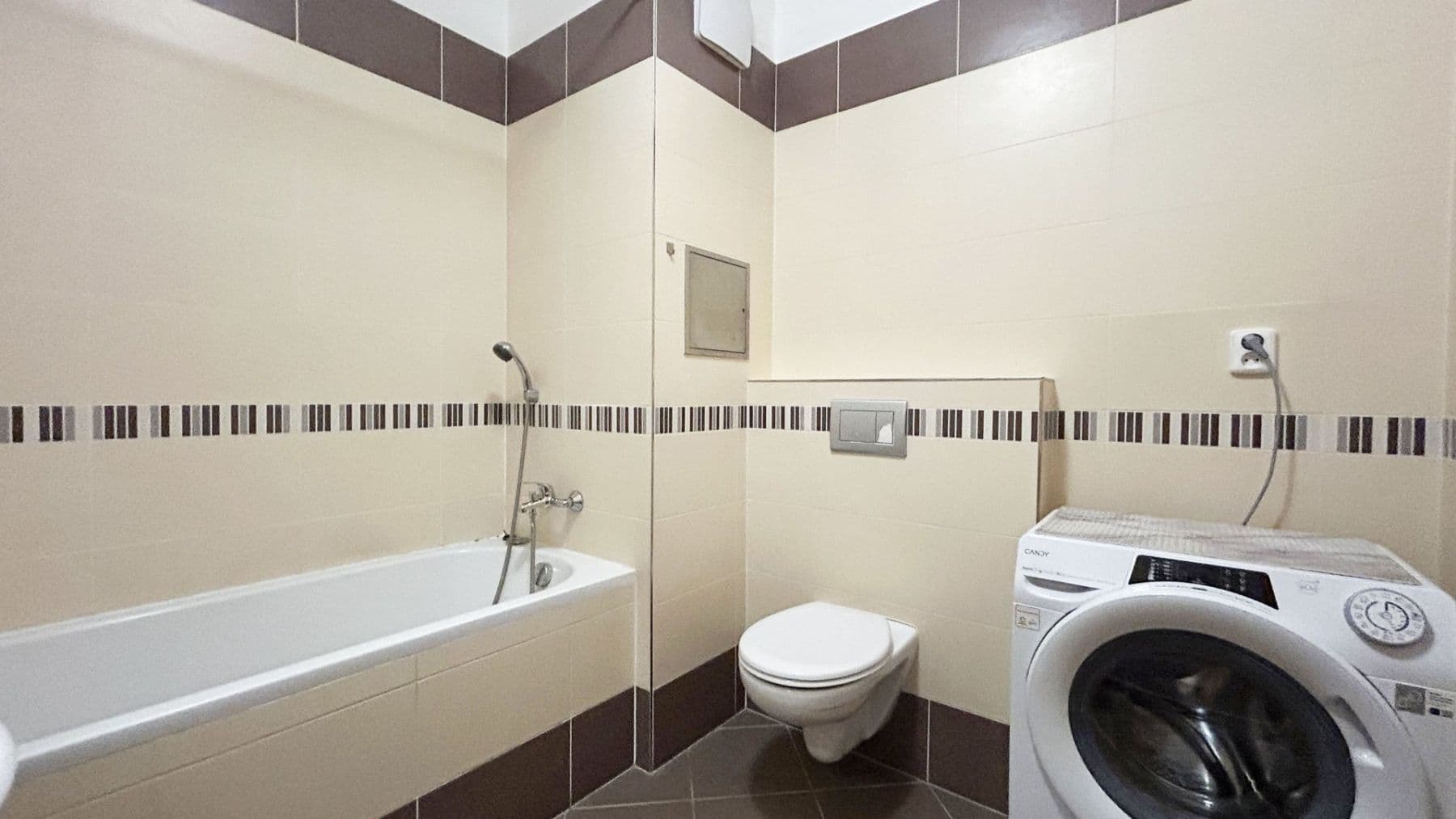 Prenájom bytu 2-izbový 57 m², Pavla Beneše, Praha, Praha Prenájom bytu 2-izbový 57 m², Pavla Beneše, Praha, Praha
