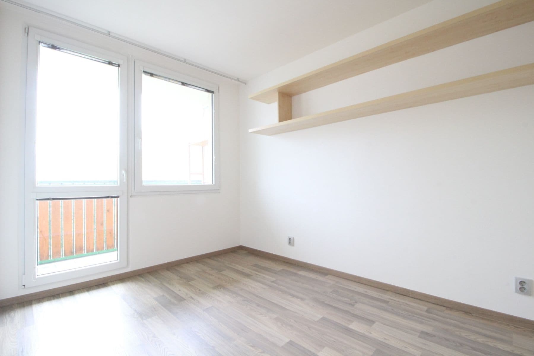 Prenájom bytu 3-izbový 58 m², Cafourkova, Praha, Praha Prenájom bytu 3-izbový 58 m², Cafourkova, Praha, Praha