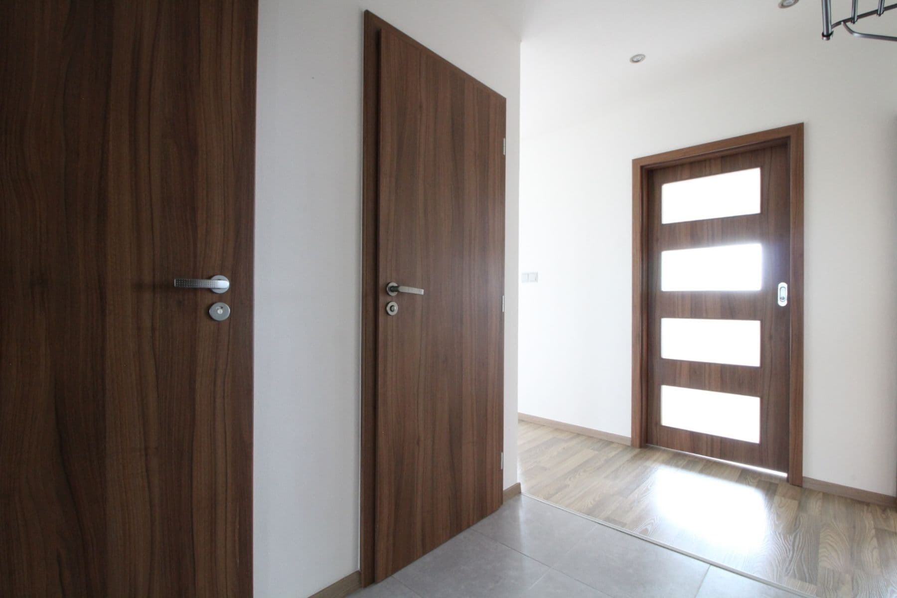 Prenájom bytu 3-izbový 58 m², Cafourkova, Praha, Praha Prenájom bytu 3-izbový 58 m², Cafourkova, Praha, Praha
