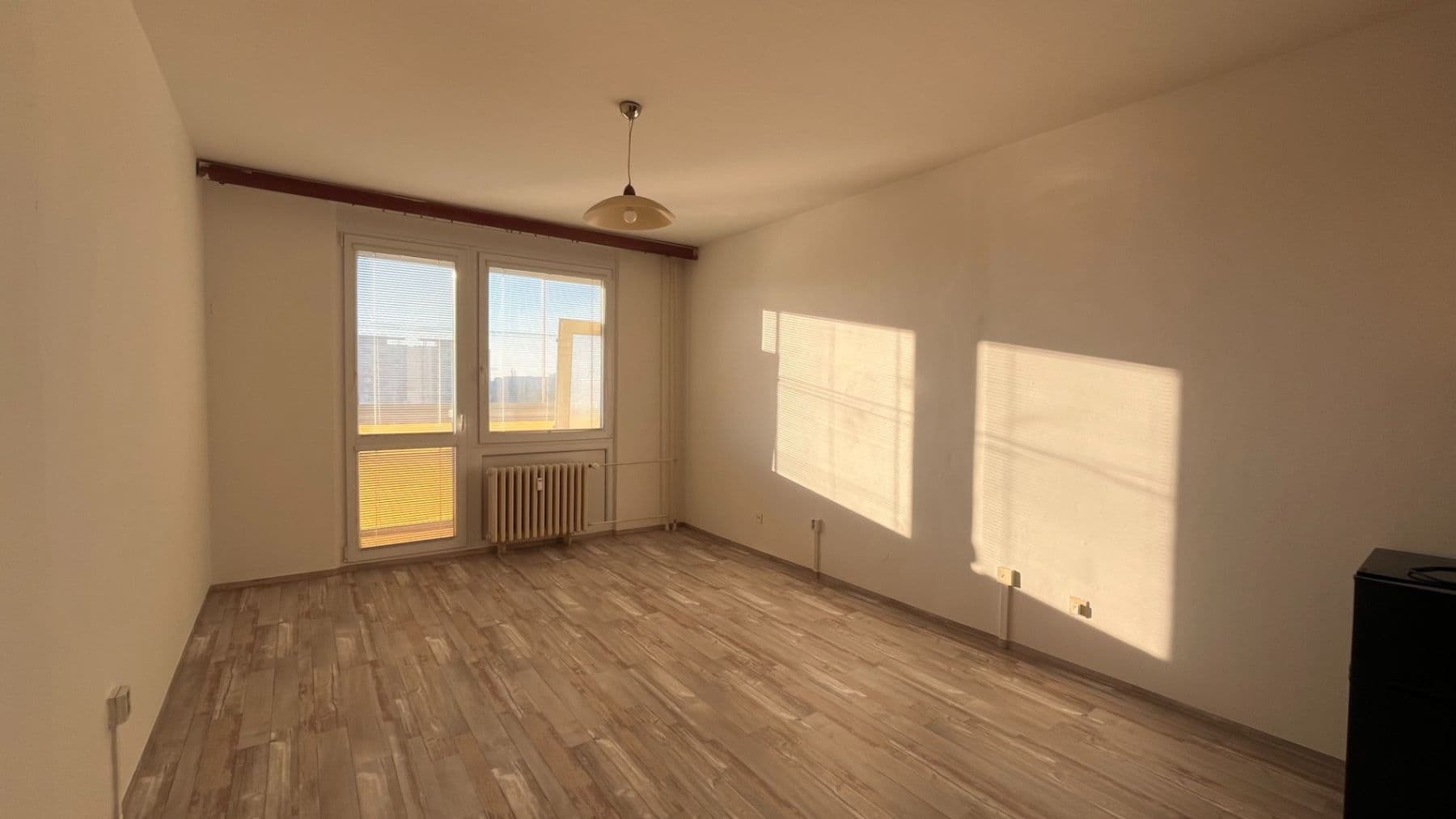 Predaj bytu 1-izbový 35 m², Jana Masaryka, Hradec Králové, Královéhradecký kraj Predaj bytu 1-izbový 35 m², Jana Masaryka, Hradec Králové, Královéhradecký kraj