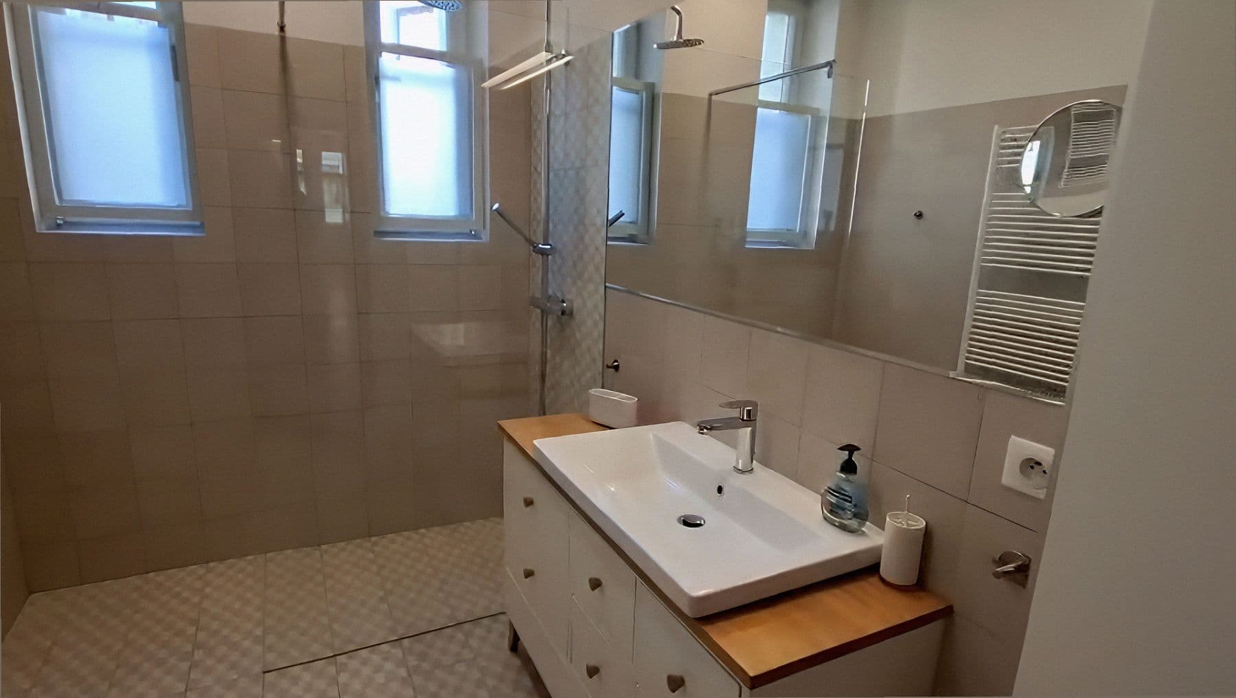 Prenájom bytu 2-izbový 84 m², Žatecká, Praha, Praha Prenájom bytu 2-izbový 84 m², Žatecká, Praha, Praha