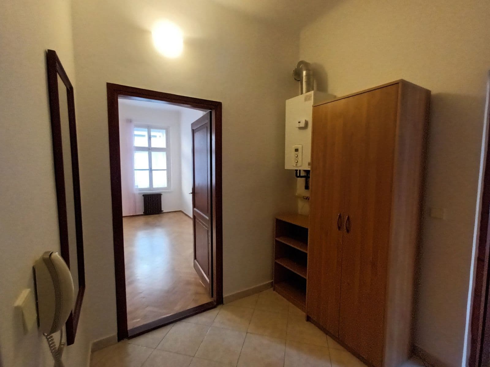 Prenájom bytu 2-izbový 53 m², Roháčova, Praha, Praha Prenájom bytu 2-izbový 53 m², Roháčova, Praha, Praha