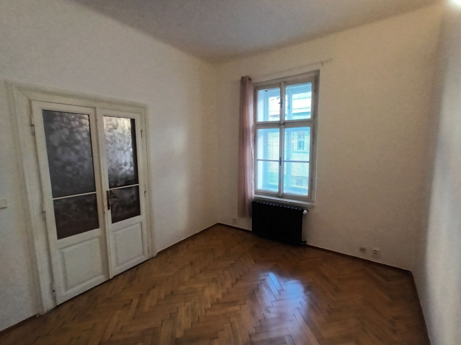 Prenájom bytu 2-izbový 53 m², Roháčova, Praha, Praha Prenájom bytu 2-izbový 53 m², Roháčova, Praha, Praha