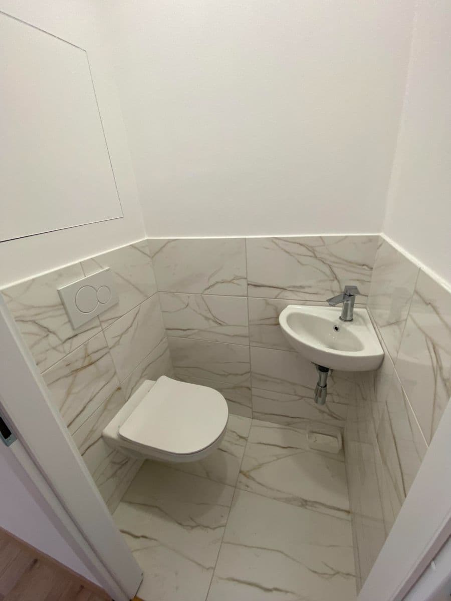 Prenájom bytu 3-izbový 68 m², Kúty, Zlín, Zlínský kraj Prenájom bytu 3-izbový 68 m², Kúty, Zlín, Zlínský kraj
