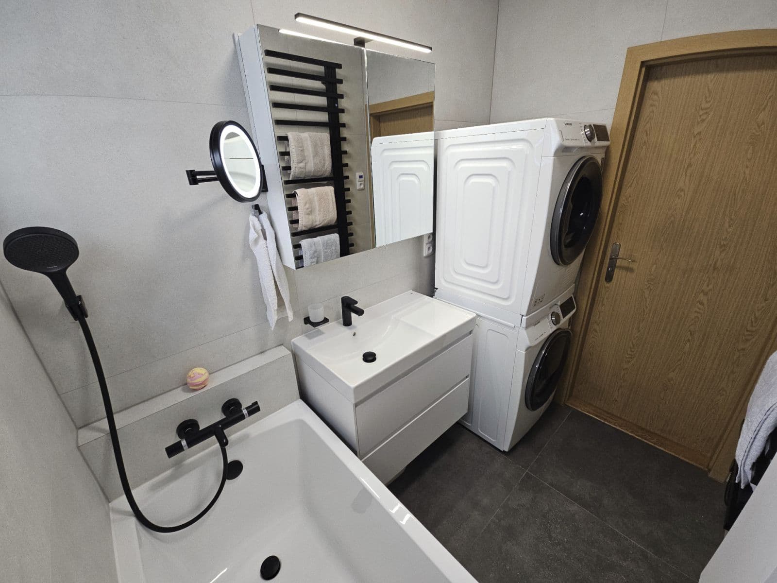 Predaj bytu 4-izbový 141 m², Sušilova, Praha, Praha Predaj bytu 4-izbový 141 m², Sušilova, Praha, Praha