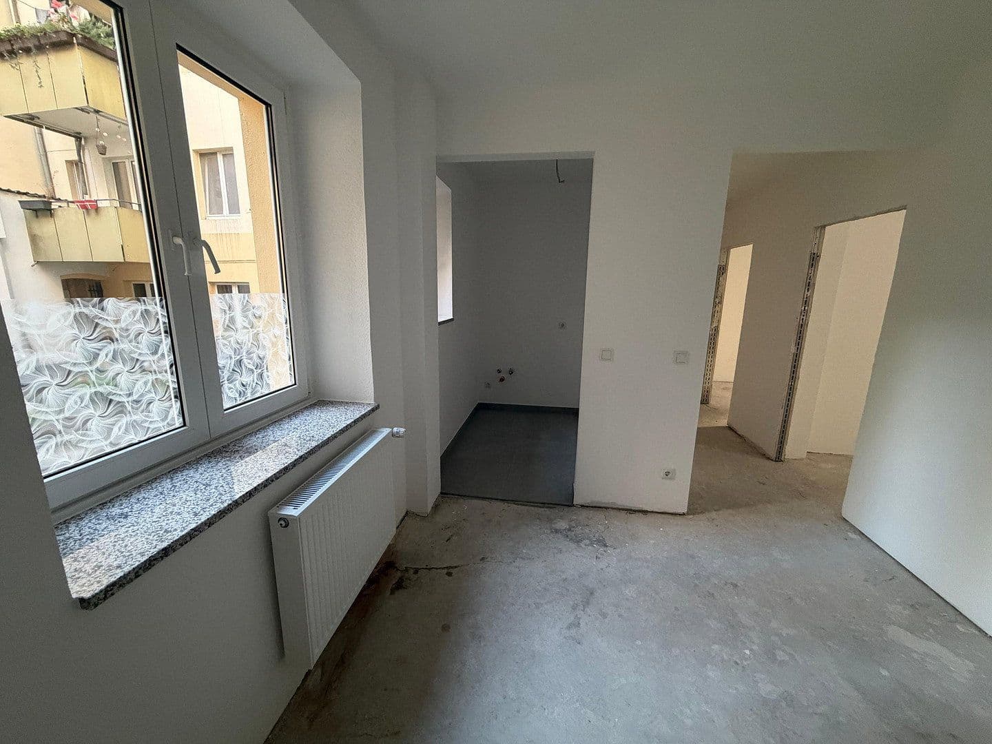 Prenájom bytu 3-izbový 46 m², Metzer Straße 11, Köln, Severné Porýnie - Westfálsko Prenájom bytu 3-izbový 46 m², Metzer Straße 11, Köln, Severné Porýnie - Westfálsko
