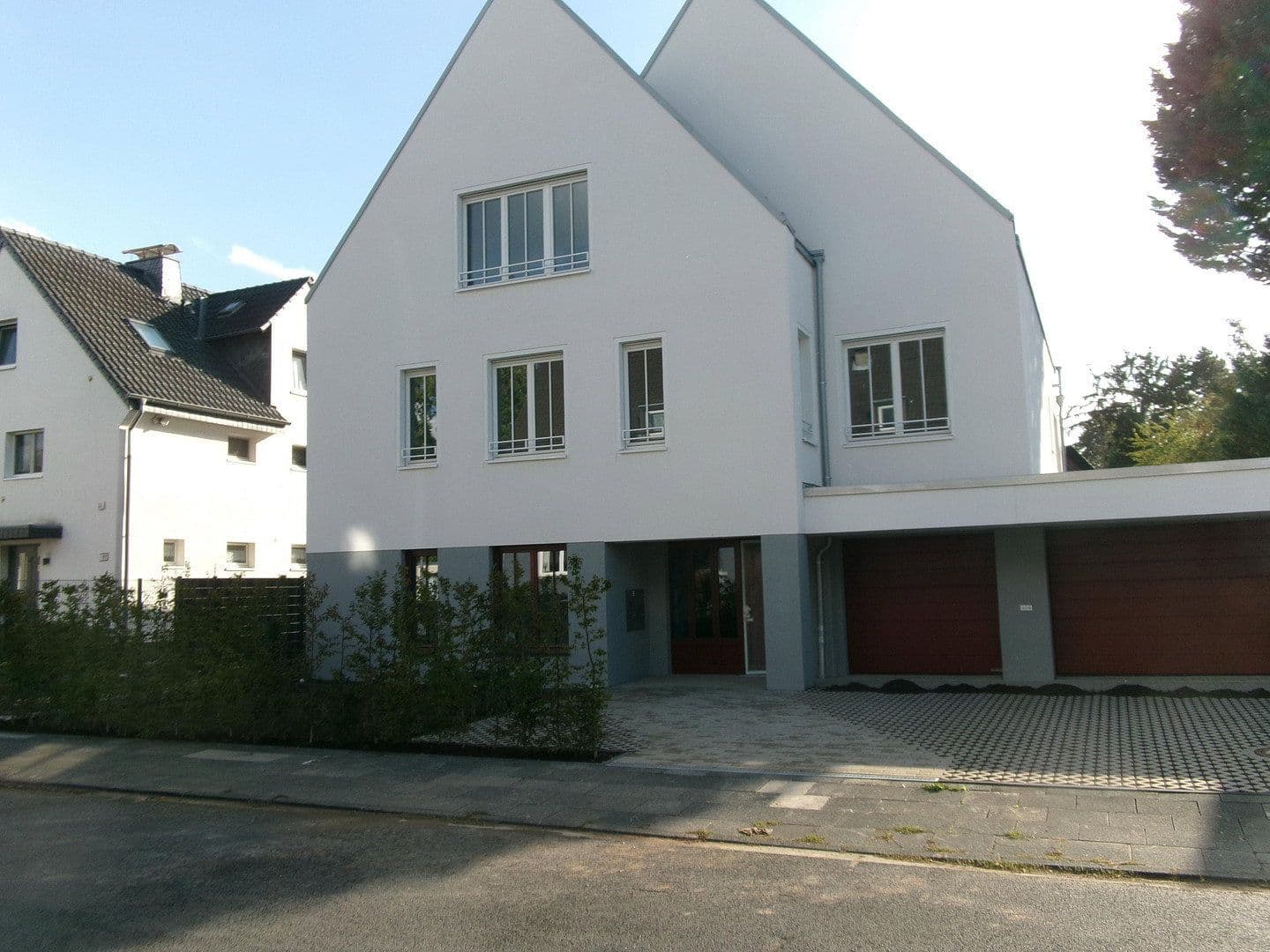 Prenájom bytu 4-izbový 140 m², Köln, Severné Porýnie - Westfálsko Prenájom bytu 4-izbový 140 m², Köln, Severné Porýnie - Westfálsko