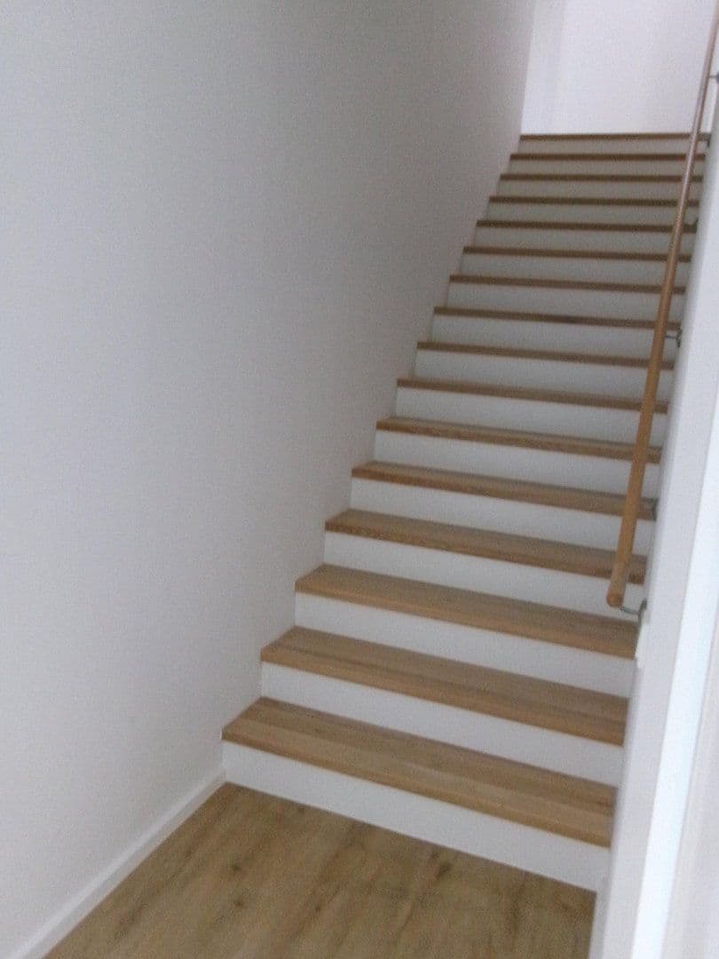Prenájom bytu 4-izbový 140 m², Köln, Severné Porýnie - Westfálsko Prenájom bytu 4-izbový 140 m², Köln, Severné Porýnie - Westfálsko