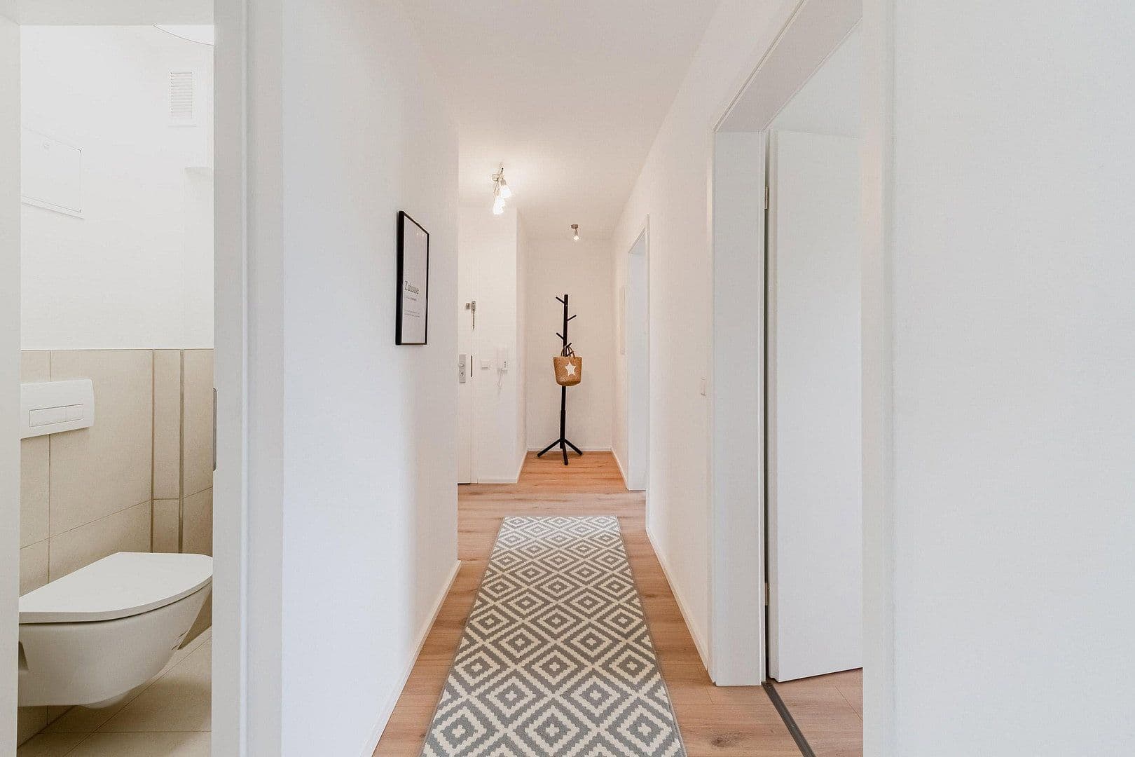 Predaj bytu 4-izbový 88 m², Ehningen, Bádensko-Wurttembersko Predaj bytu 4-izbový 88 m², Ehningen, Bádensko-Wurttembersko