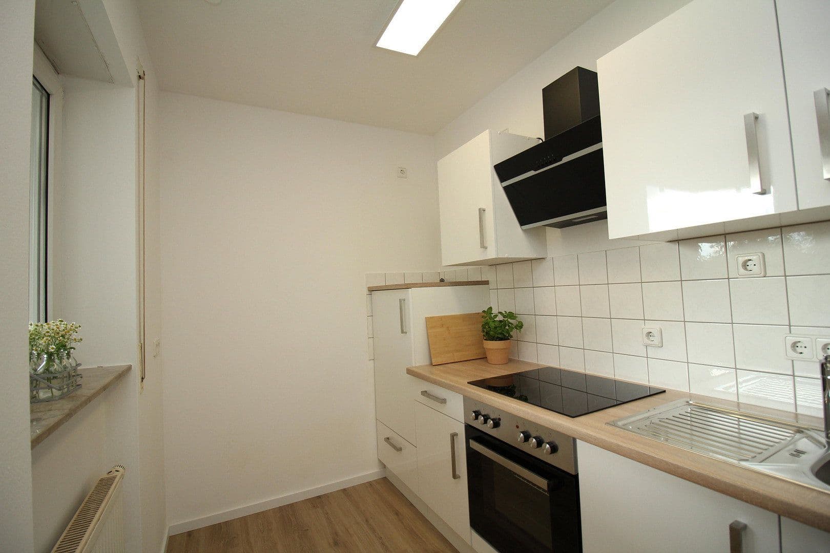 Prenájom bytu 1-izbový 33 m², Seehausener Allee 30, Leipzig, Sasko Prenájom bytu 1-izbový 33 m², Seehausener Allee 30, Leipzig, Sasko
