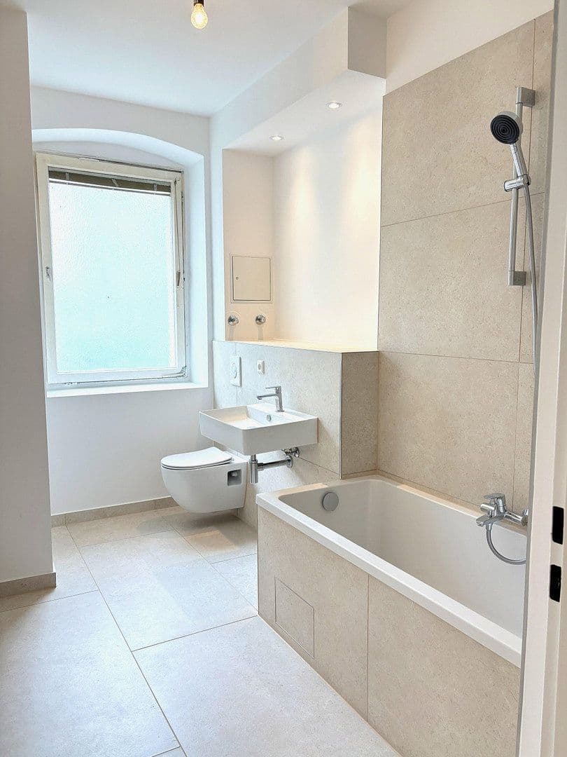 Predaj bytu 2-izbový 58 m², Fehrbellinerstraße 26, Berlin, Berlín Predaj bytu 2-izbový 58 m², Fehrbellinerstraße 26, Berlin, Berlín
