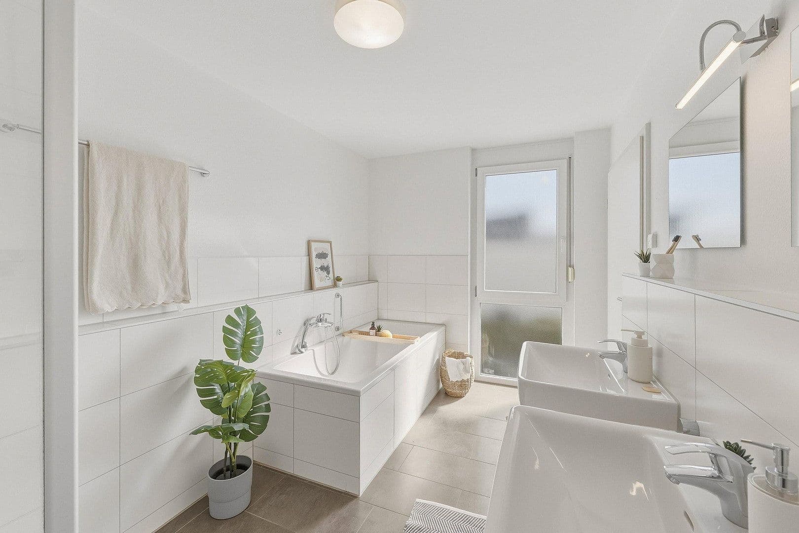 Predaj bytu 3-izbový 113 m², Olgastr. 7, Holzgerlingen, Bádensko-Wurttembersko Predaj bytu 3-izbový 113 m², Olgastr. 7, Holzgerlingen, Bádensko-Wurttembersko