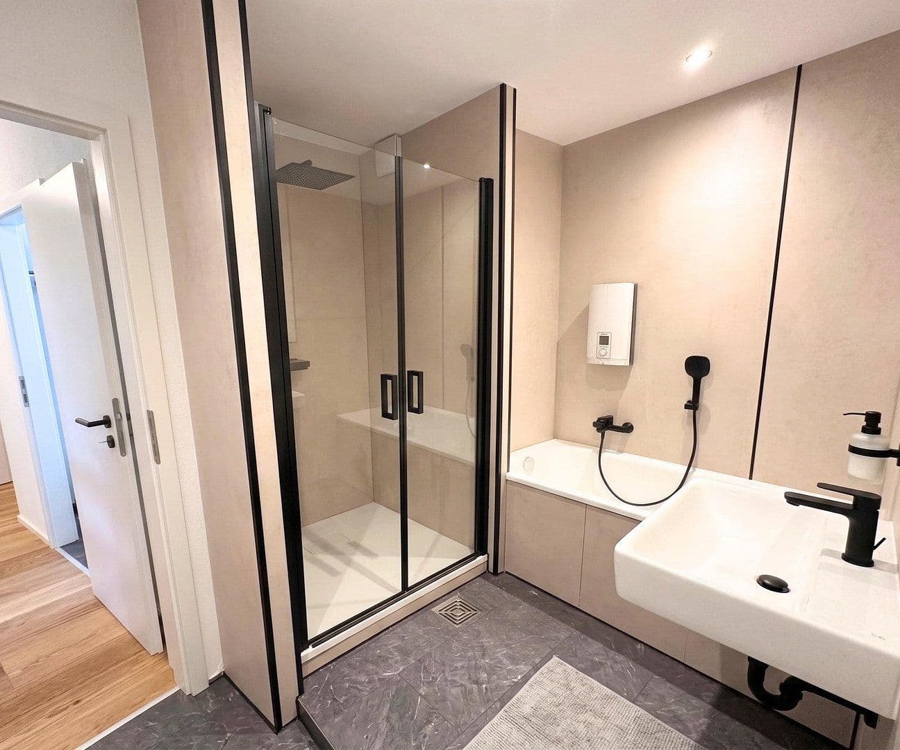 Predaj bytu 3-izbový 95 m², Waiblingen, Bádensko-Wurttembersko Predaj bytu 3-izbový 95 m², Waiblingen, Bádensko-Wurttembersko