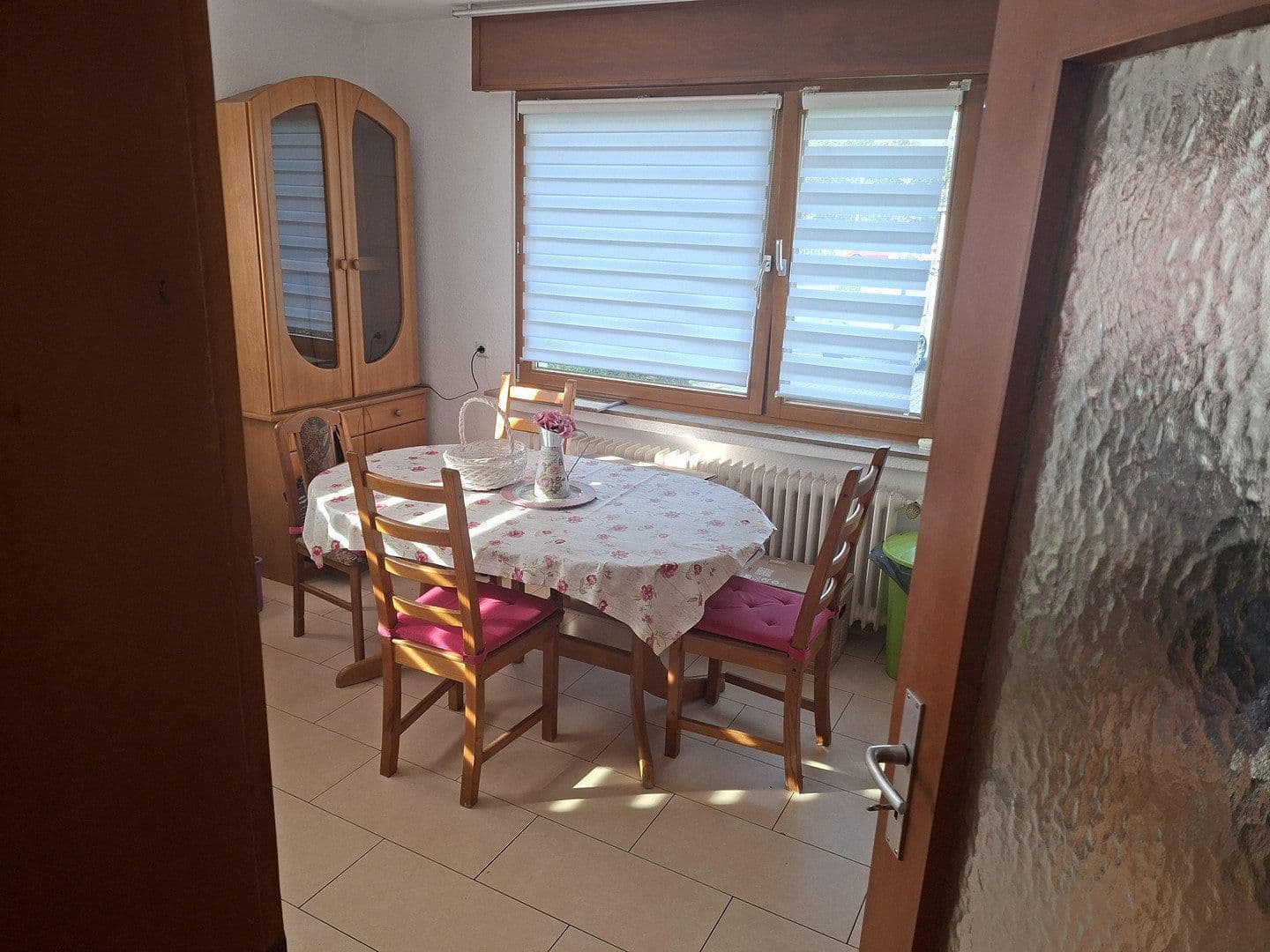 Prenájom bytu 3-izbový 77 m², Köln-Wahnheide, Severné Porýnie - Westfálsko Prenájom bytu 3-izbový 77 m², Köln-Wahnheide, Severné Porýnie - Westfálsko