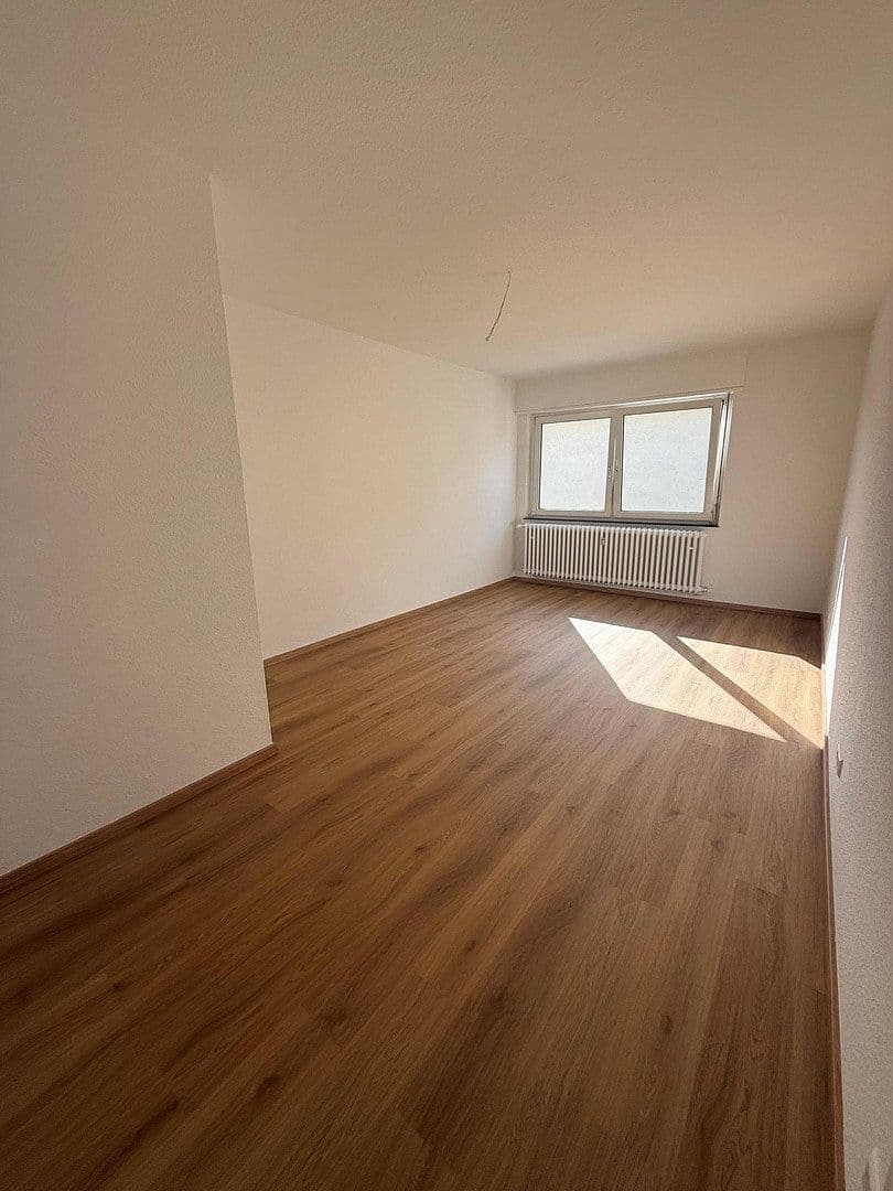 Prenájom bytu 2-izbový 70 m², Emil-Heckel-Straße 12, Mannheim, Bádensko-Wurttembersko Prenájom bytu 2-izbový 70 m², Emil-Heckel-Straße 12, Mannheim, Bádensko-Wurttembersko