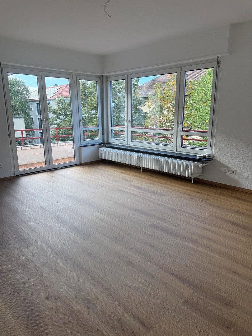 Prenájom bytu 2-izbový 70 m², Emil-Heckel-Straße 12, Mannheim, Bádensko-Wurttembersko Prenájom bytu 2-izbový 70 m², Emil-Heckel-Straße 12, Mannheim, Bádensko-Wurttembersko