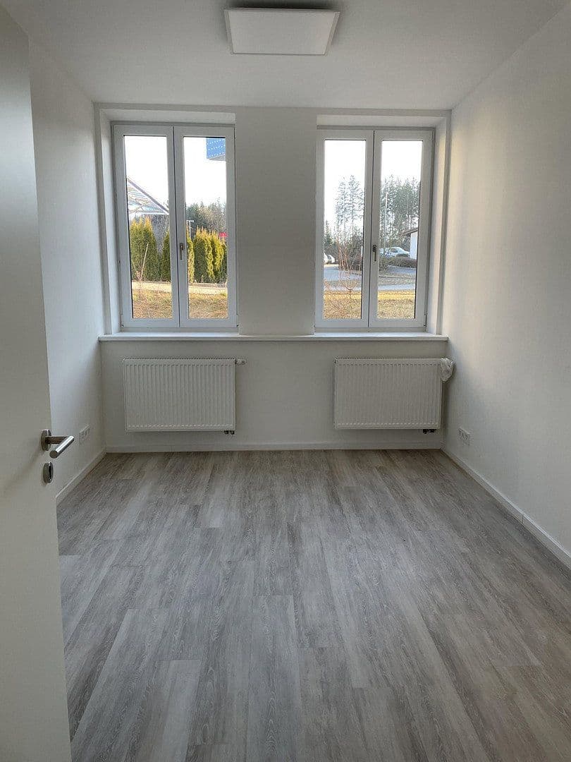 Predaj kancelárie 1.523 m², Baumgartenstraße 7, Vilsbiburg, Bavorsko Predaj kancelárie 1.523 m², Baumgartenstraße 7, Vilsbiburg, Bavorsko