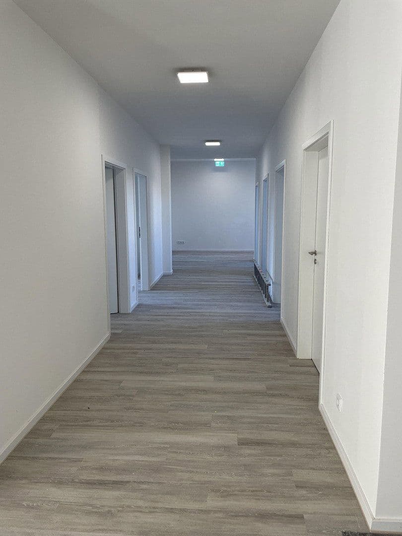 Predaj kancelárie 1.523 m², Baumgartenstraße 7, Vilsbiburg, Bavorsko Predaj kancelárie 1.523 m², Baumgartenstraße 7, Vilsbiburg, Bavorsko
