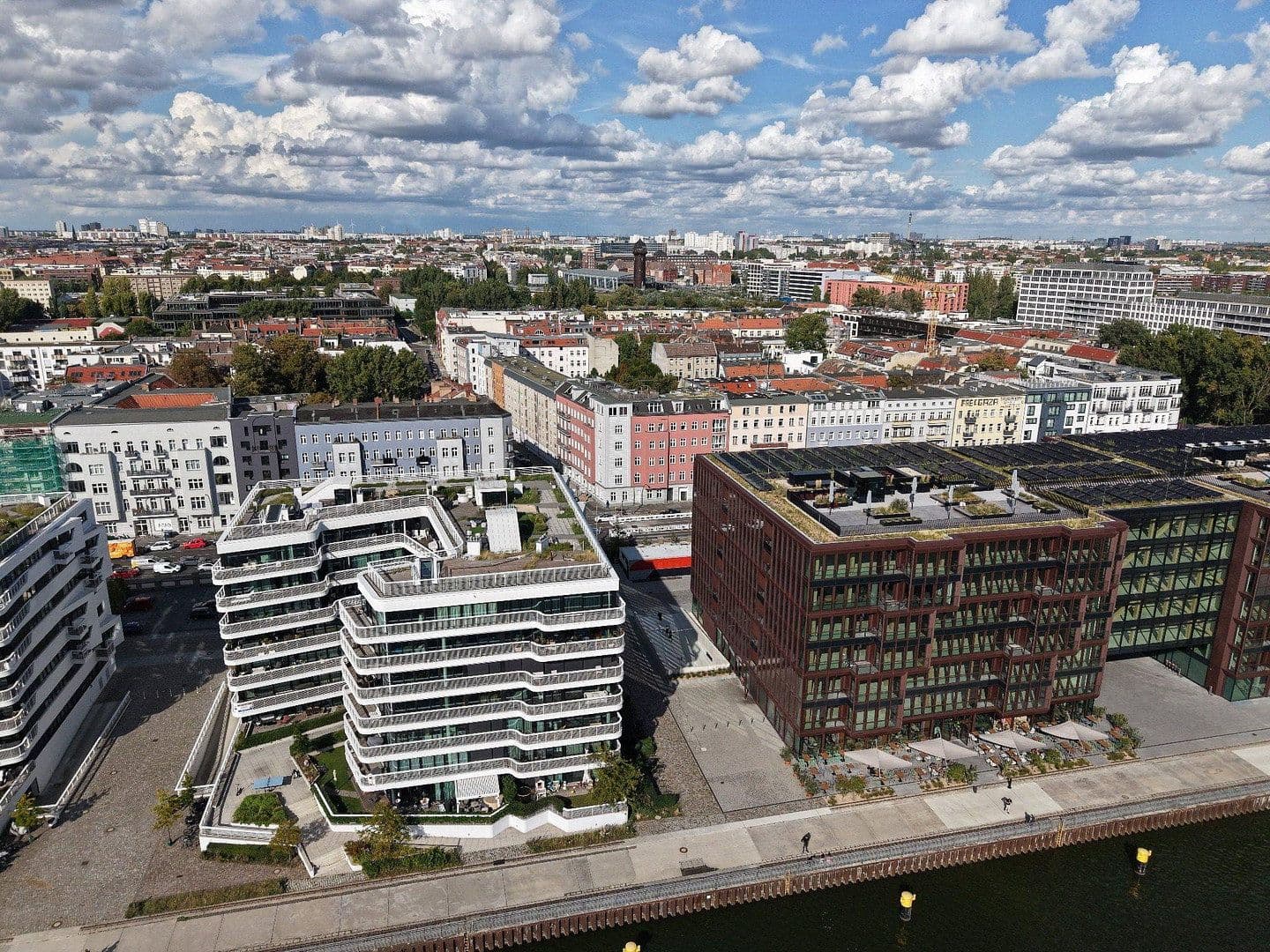 Predaj bytu 4-izbový 107 m², Stralauer Allee 17f, Berlin, Berlín Predaj bytu 4-izbový 107 m², Stralauer Allee 17f, Berlin, Berlín