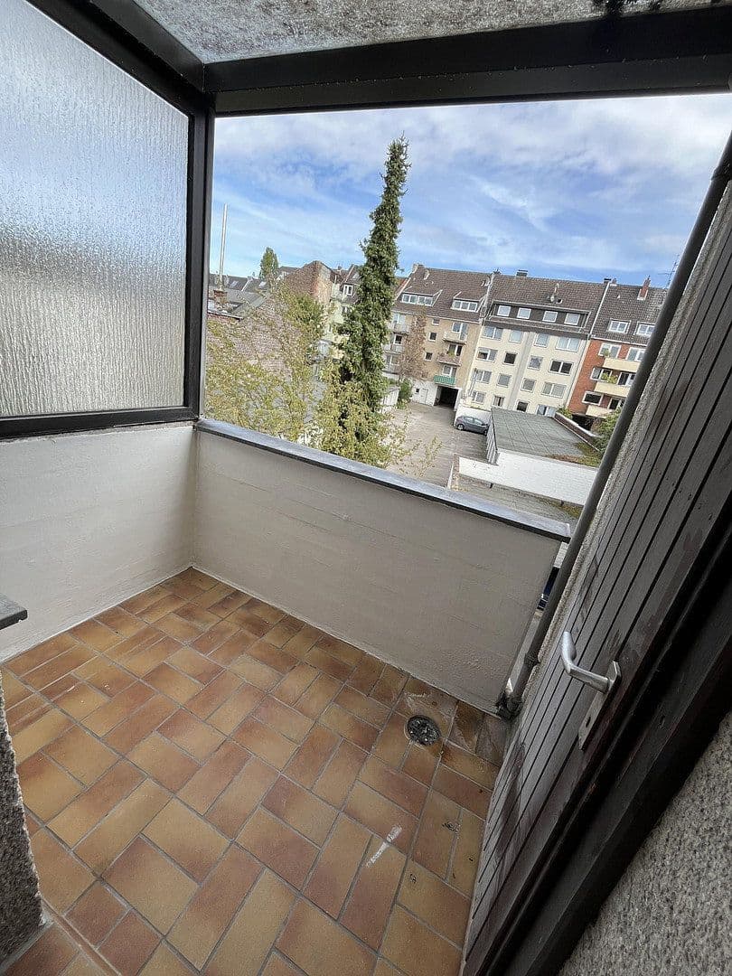 Prenájom bytu 2-izbový 65 m², Mülheimer Freiheit, Köln, Severné Porýnie - Westfálsko Prenájom bytu 2-izbový 65 m², Mülheimer Freiheit, Köln, Severné Porýnie - Westfálsko