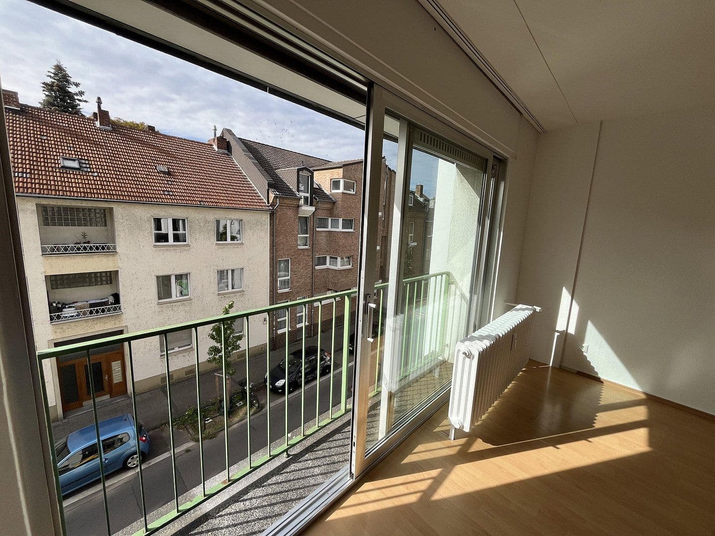 Prenájom bytu 2-izbový 65 m², Mülheimer Freiheit, Köln, Severné Porýnie - Westfálsko Prenájom bytu 2-izbový 65 m², Mülheimer Freiheit, Köln, Severné Porýnie - Westfálsko