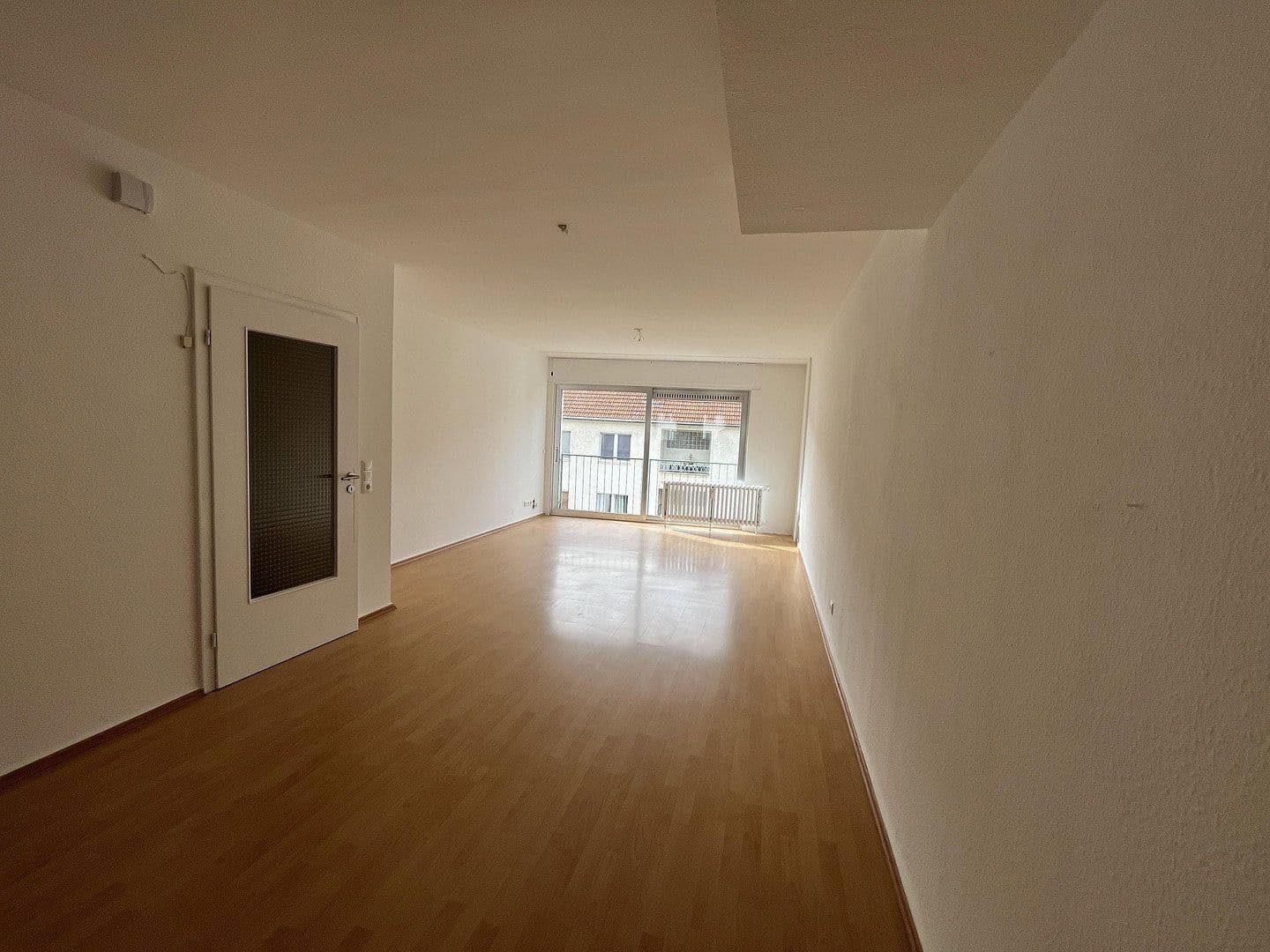 Prenájom bytu 2-izbový 65 m², Mülheimer Freiheit, Köln, Severné Porýnie - Westfálsko Prenájom bytu 2-izbový 65 m², Mülheimer Freiheit, Köln, Severné Porýnie - Westfálsko